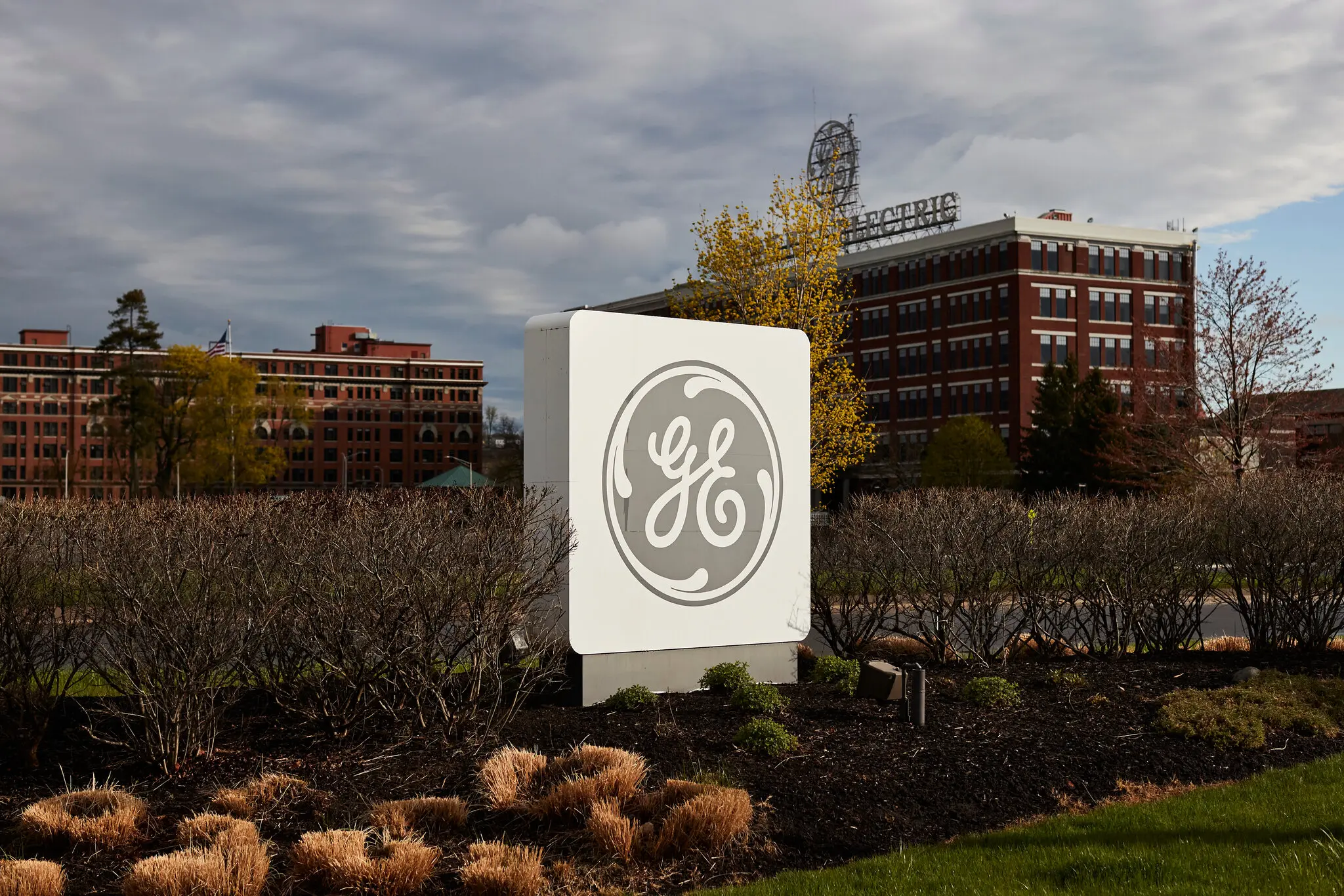 General Electric Business Restructuring Lessons for Large Conglomerate Owners